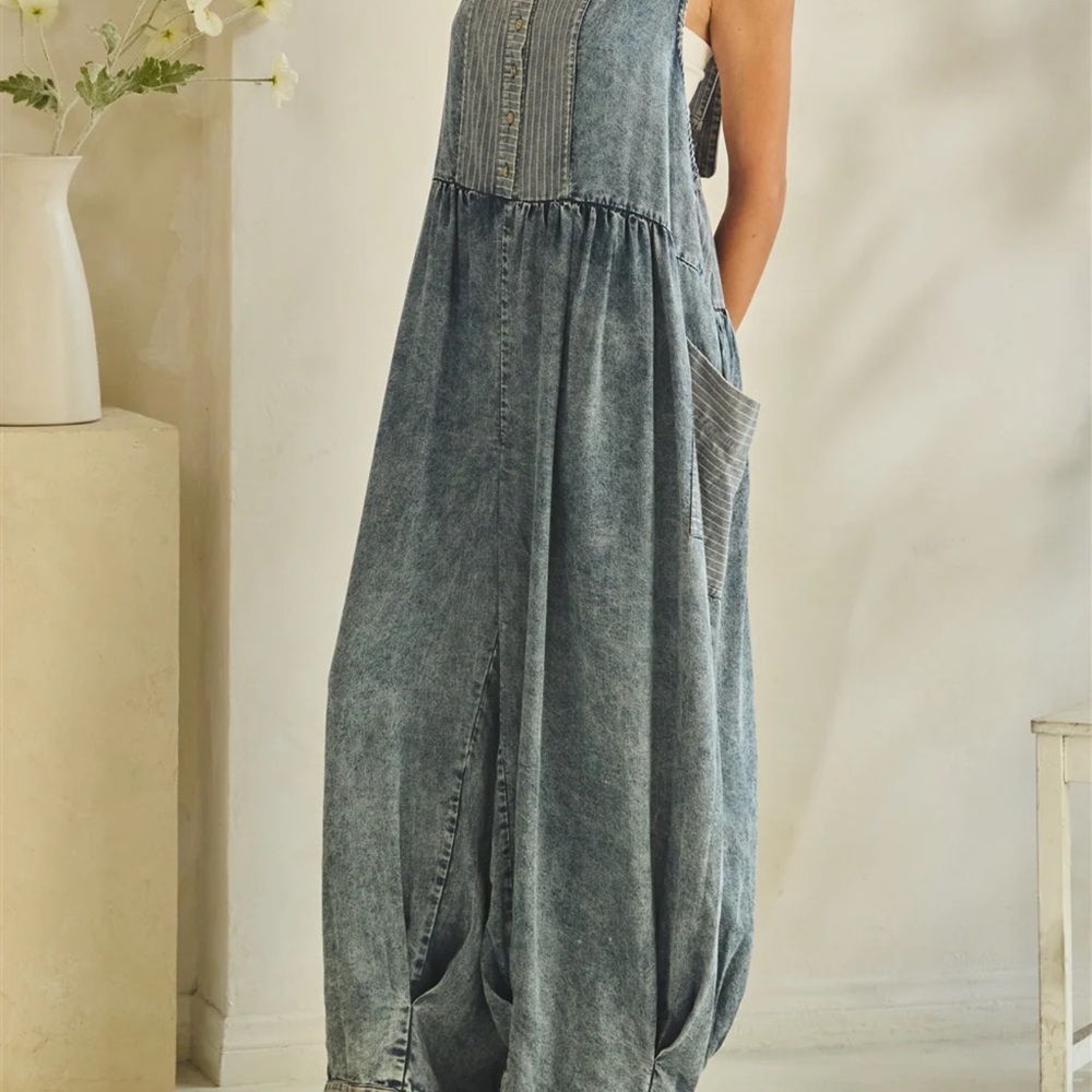 💕Oli & Hali Women's Blue Denim Jumpsuit - Picture 7 of 11